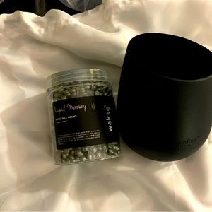 NWT Wakse liquid mercury wax beads & melting pot duo